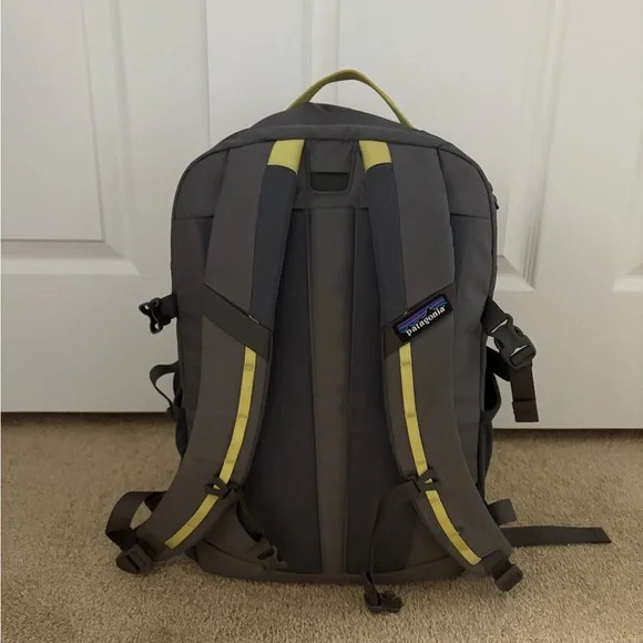 Patagonia Refugio Daypack 26L - Gray - Picture 4 of 9